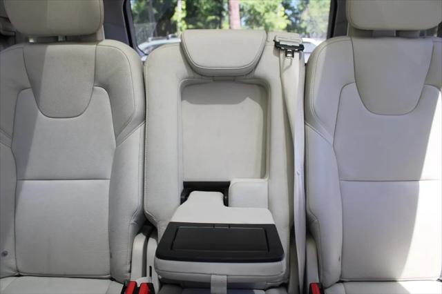 2017 Volvo XC90 T5 Momentum