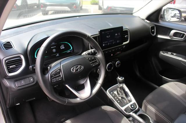 2025 Hyundai Venue SEL
