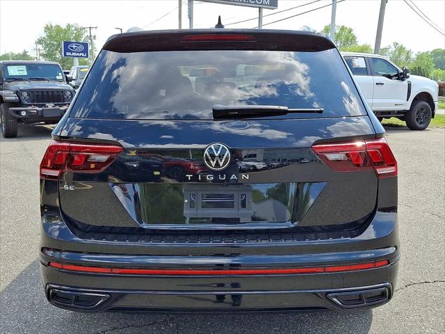 2023 Volkswagen Tiguan 2.0T SE R-Line Black
