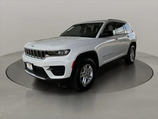 2024 Jeep Grand Cherokee Laredo 4x2