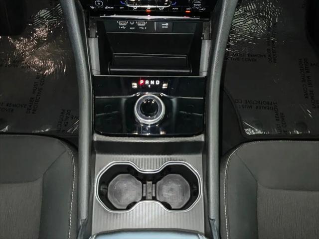 2024 Jeep Grand Cherokee Laredo 4x2