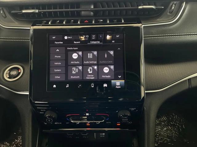 2024 Jeep Grand Cherokee Laredo 4x2