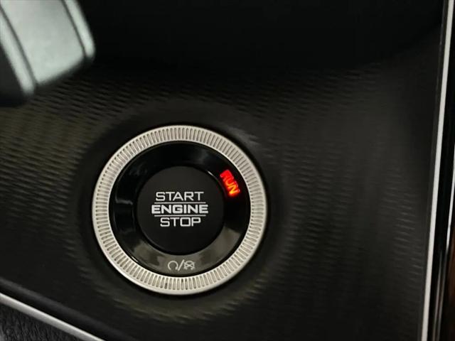2024 Jeep Grand Cherokee Laredo 4x2