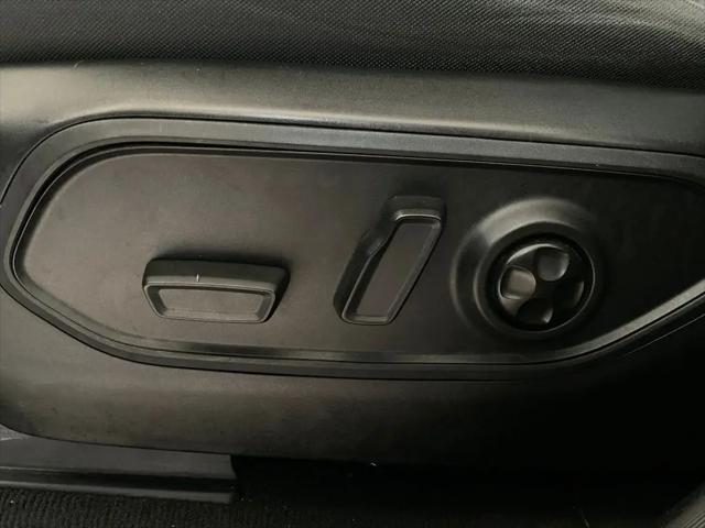 2024 Jeep Grand Cherokee Laredo 4x2