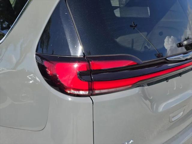 2021 Chrysler Pacifica Hybrid Touring L