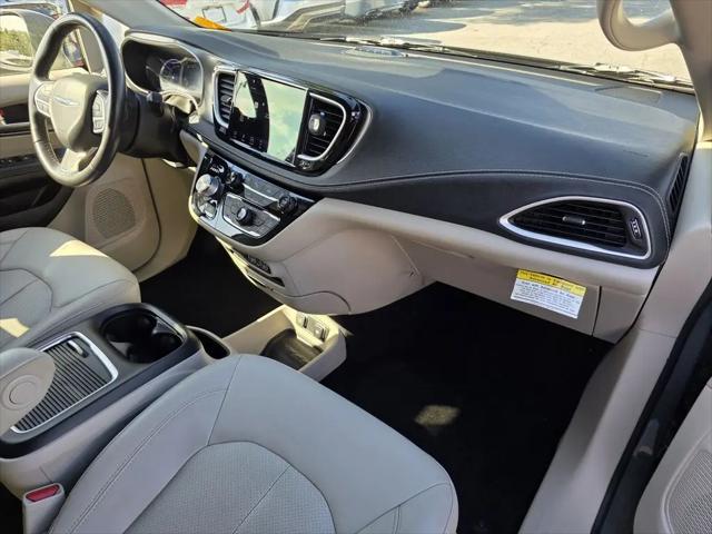 2021 Chrysler Pacifica Hybrid Touring L