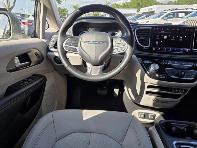 2021 Chrysler Pacifica Hybrid Touring L