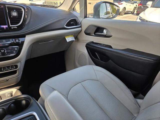 2021 Chrysler Pacifica Hybrid Touring L