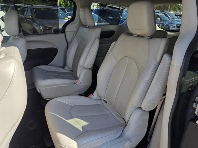 2021 Chrysler Pacifica Hybrid Touring L