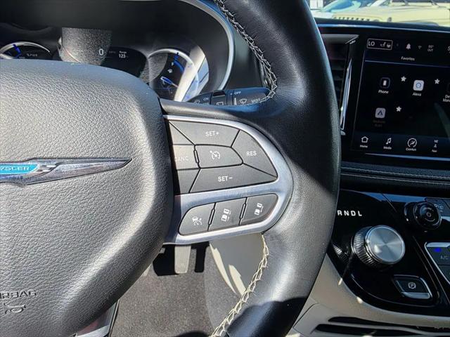 2021 Chrysler Pacifica Hybrid Touring L