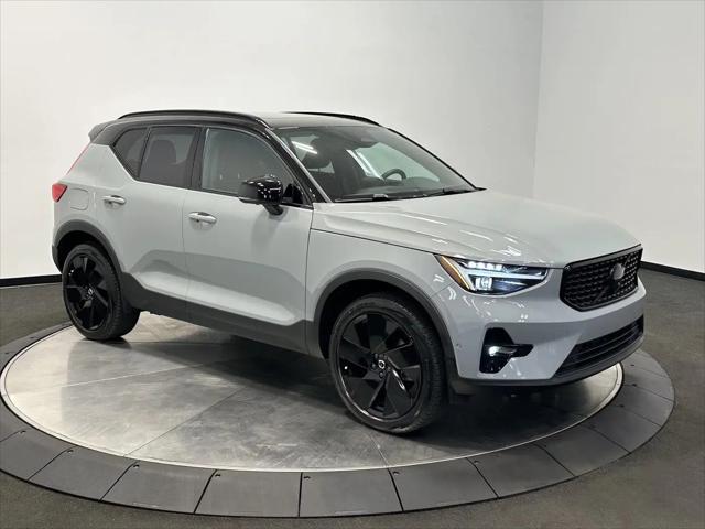 2026 Volvo XC40 Black Edition Ultra, B5 AWD Gas (mild hybrid)