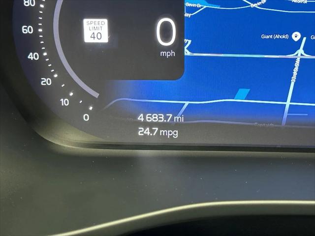 2026 Volvo XC40 Black Edition Ultra, B5 AWD Gas (mild hybrid)