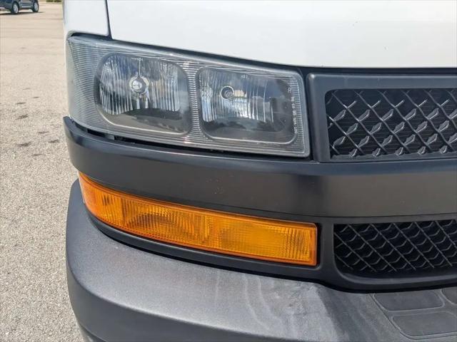 2023 Chevrolet Express Passenger RWD 3500 Extended Wheelbase LS