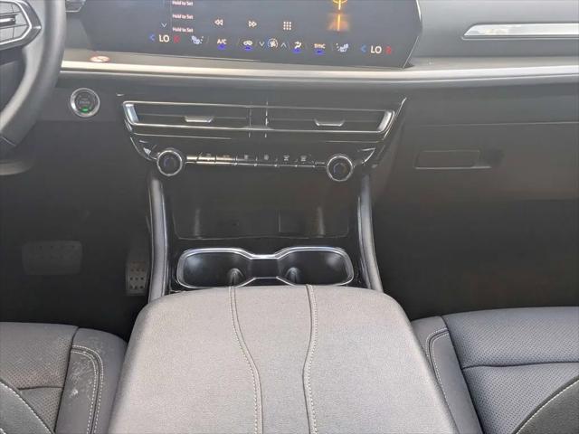 2025 Chevrolet Traverse FWD LT