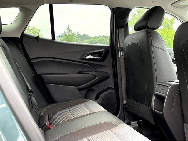 2025 Chevrolet Trax FWD LT