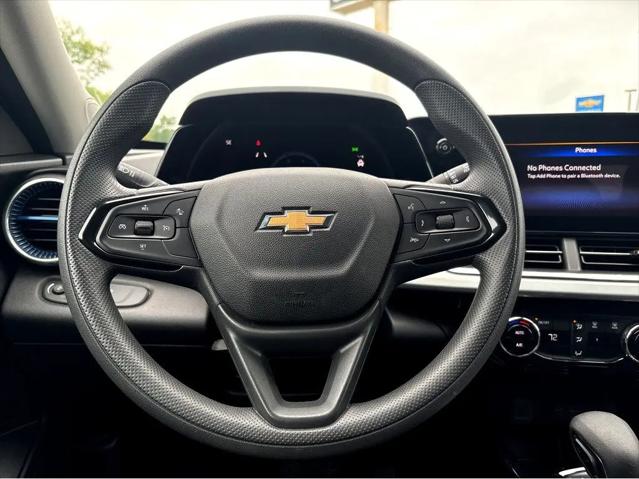 2025 Chevrolet Trax FWD LT