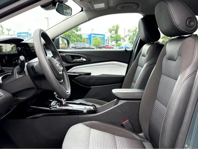 2025 Chevrolet Trax FWD LT