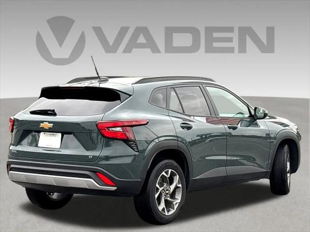 2025 Chevrolet Trax FWD LT
