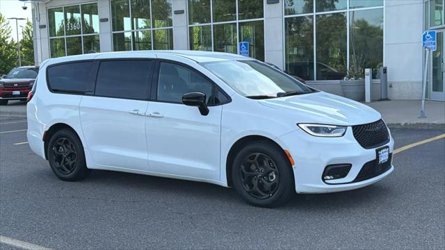 2024 Chrysler Pacifica Hybrid S Appearance Pkg for sale in White Bear Lake, MN