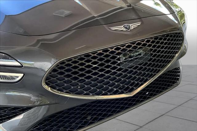 2025 Genesis G70 2.5T RWD