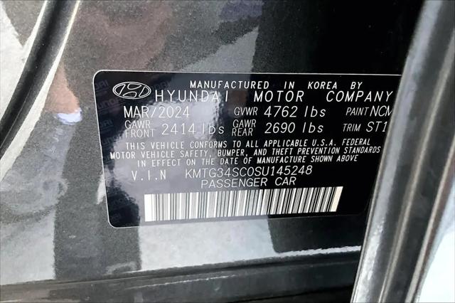 2025 Genesis G70 2.5T RWD