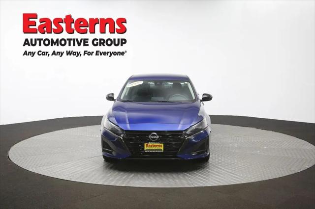2023 Nissan Altima SR FWD