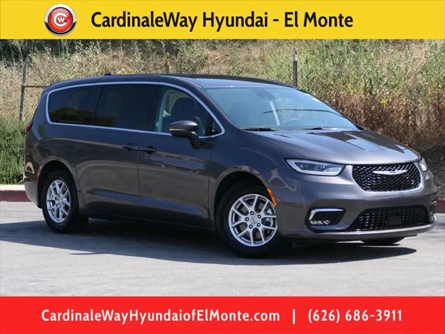 2023 Chrysler Pacifica Touring L for sale in El Monte, CA