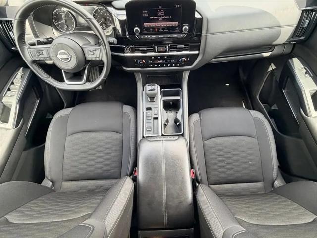 2024 Nissan Pathfinder SV FWD