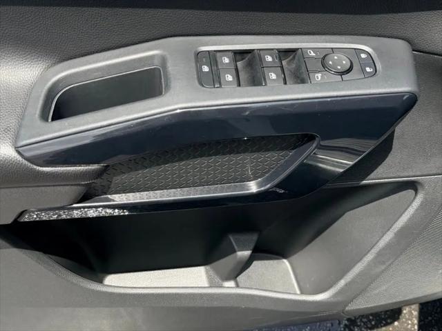 2024 Nissan Pathfinder SV FWD