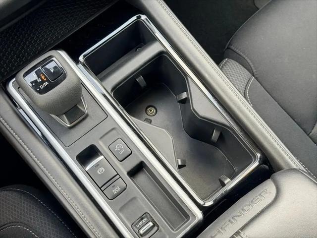 2024 Nissan Pathfinder SV FWD