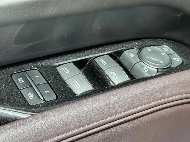 2023 Cadillac Escalade 4WD Sport Platinum