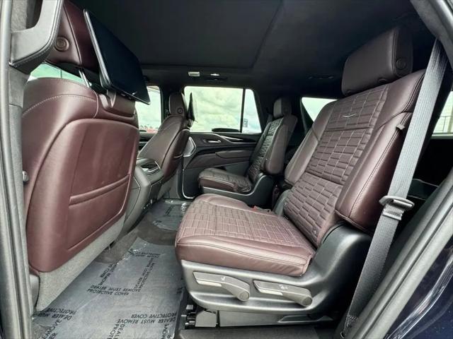 2023 Cadillac Escalade 4WD Sport Platinum