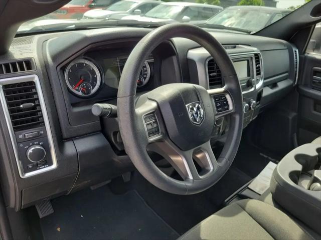 2024 Ram 1500 Classic Warlock Crew Cab 4x4 5'7" Box