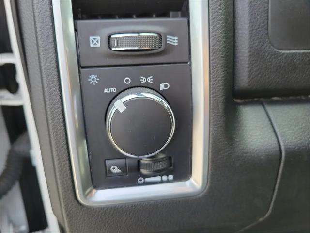 2024 Ram 1500 Classic Warlock Crew Cab 4x4 5'7" Box