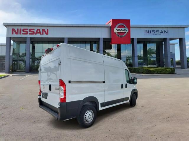 2025 Ram ProMaster 2500 Cargo Van Tradesman High Roof 136" WB w/Pass Seat