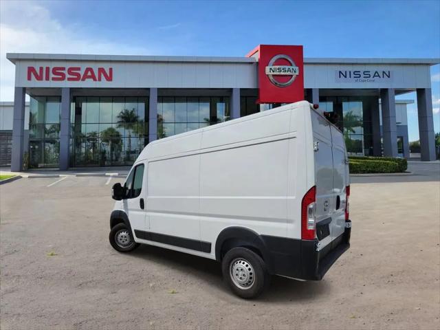 2025 Ram ProMaster 2500 Cargo Van Tradesman High Roof 136" WB w/Pass Seat
