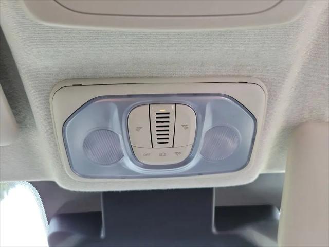 2025 Ram ProMaster 2500 Cargo Van Tradesman High Roof 136" WB w/Pass Seat
