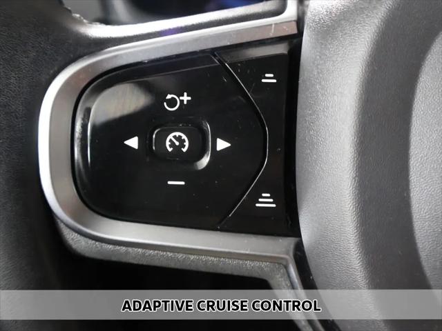 2023 Volvo XC90 B6 Core