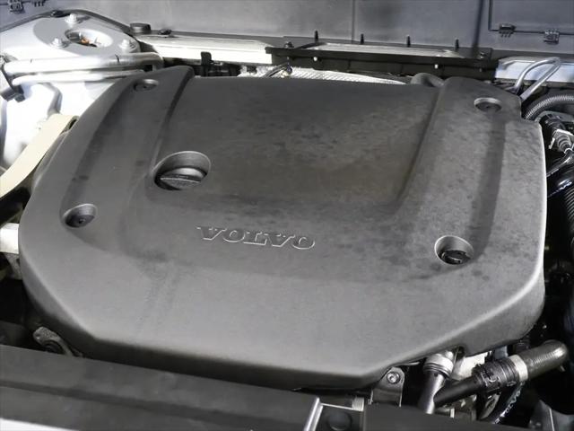2023 Volvo XC90 B6 Core
