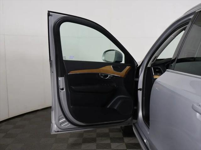 2023 Volvo XC90 B6 Core