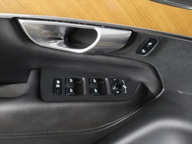 2023 Volvo XC90 B6 Core