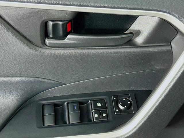 2022 Toyota RAV4 Hybrid LE