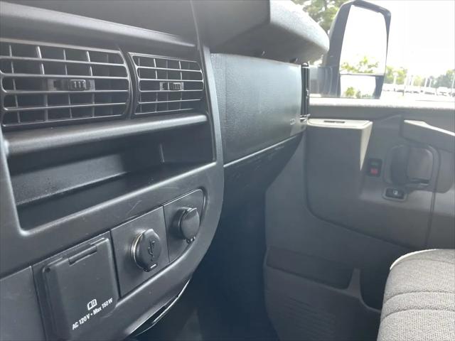 2019 Chevrolet Express Cutaway 4500 3500