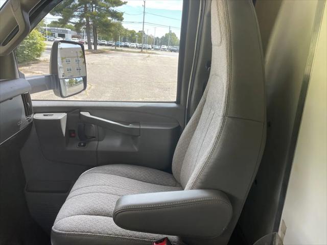 2019 Chevrolet Express Cutaway 4500 3500