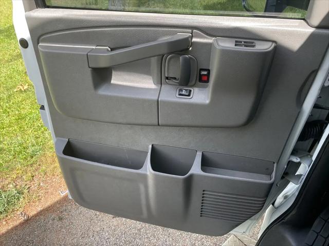 2019 Chevrolet Express Cutaway 4500 3500