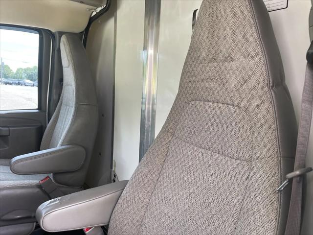 2019 Chevrolet Express Cutaway 4500 3500