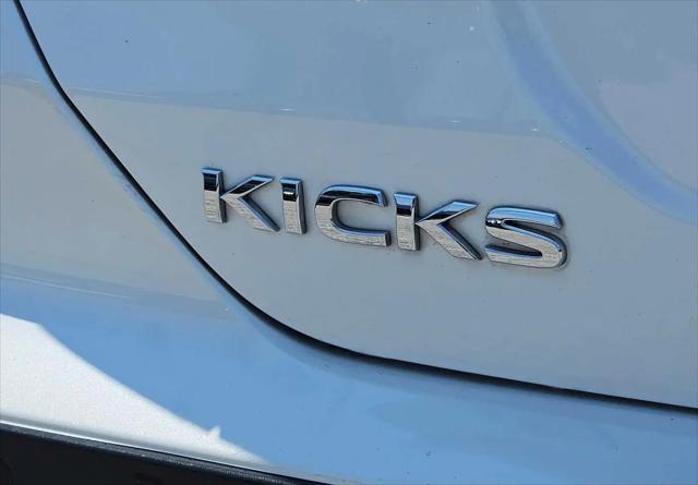 2023 Nissan Kicks SV Xtronic CVT