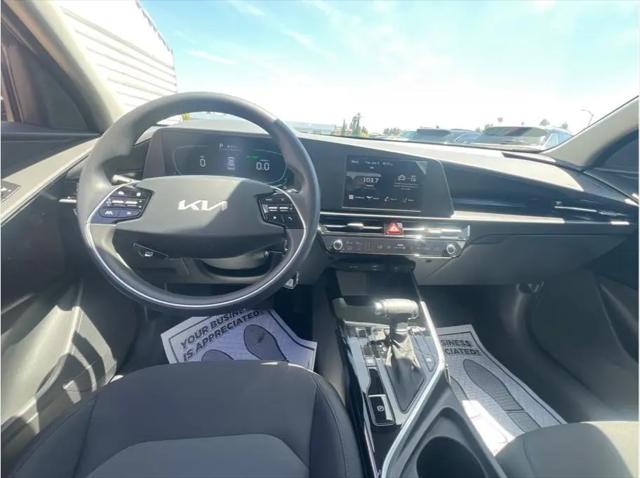 2026 Kia Niro LX