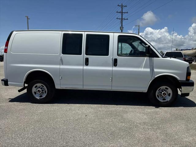 2023 GMC Savana Cargo RWD 2500 Regular Wheelbase Work Van