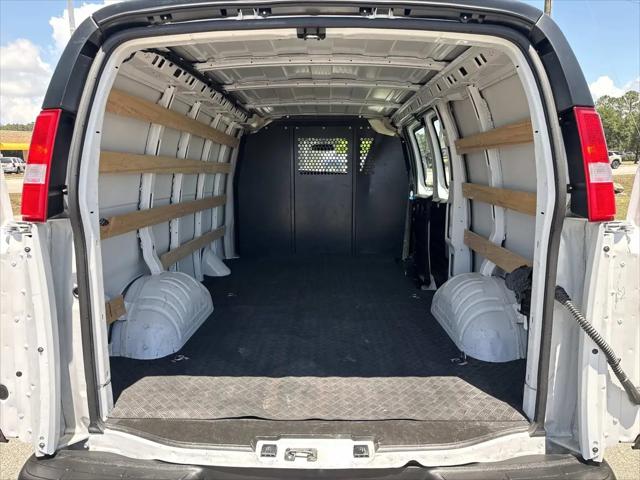 2023 GMC Savana Cargo RWD 2500 Regular Wheelbase Work Van